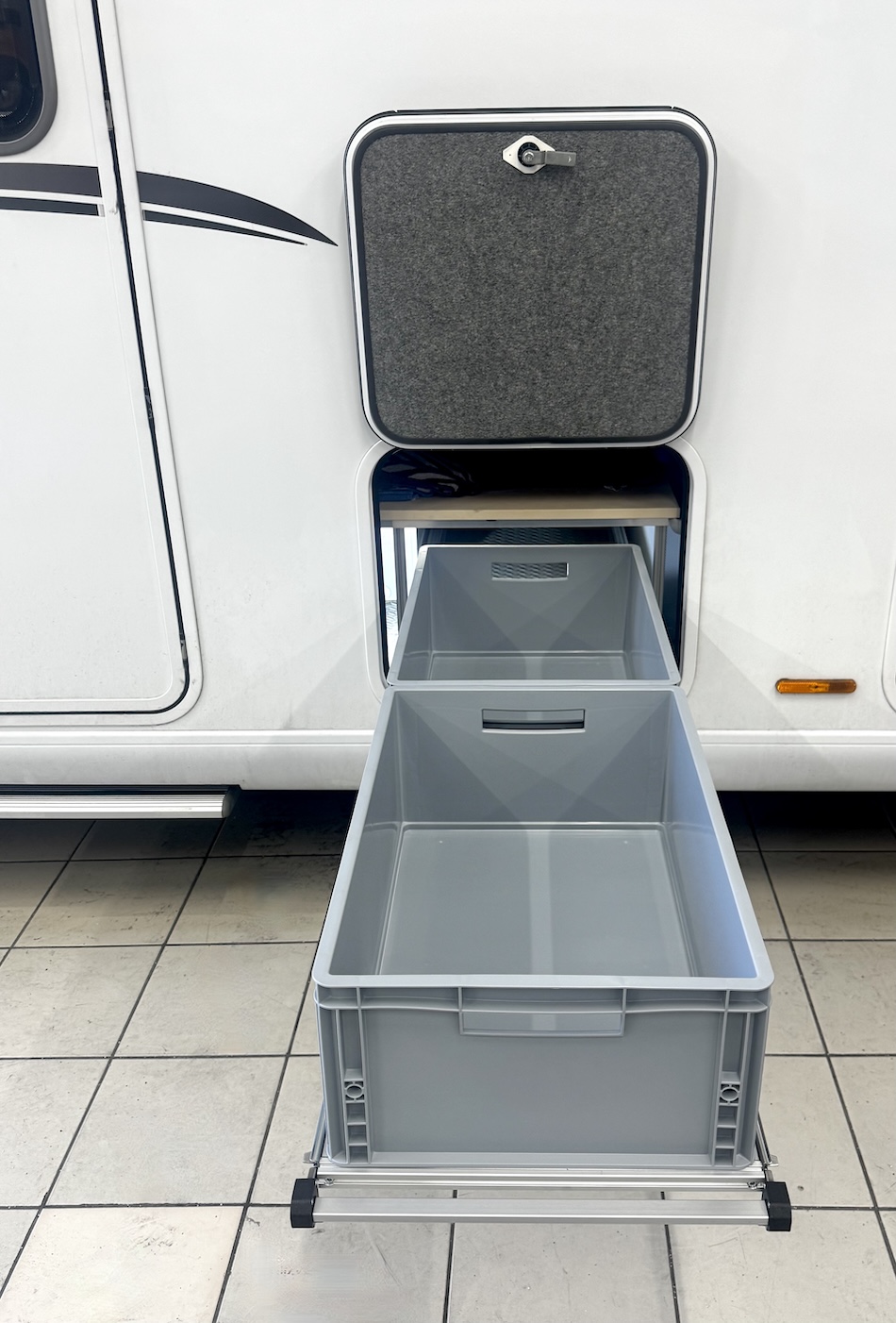 Unterflur Zwischenboden Auszug Unterflurauszug Wohnmobil